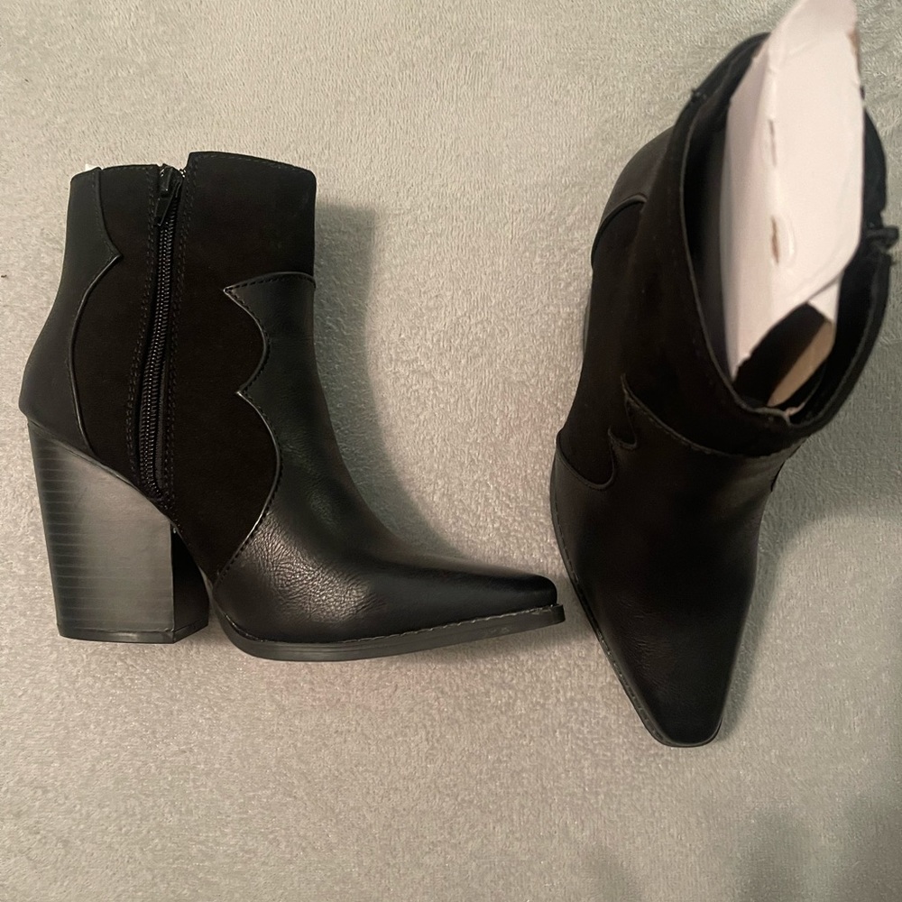 NEW Womens Qupid boots with heel Sz. 7